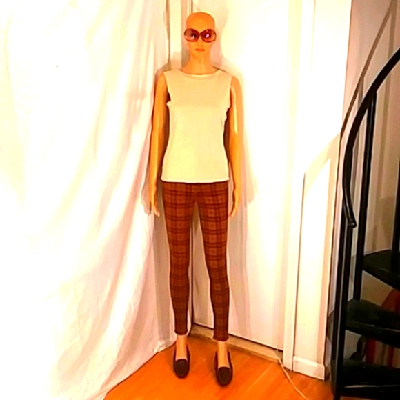 ๐ฅ Like New Prada Brown Leather Kitten Heel Loafers - Picture 3 of 16